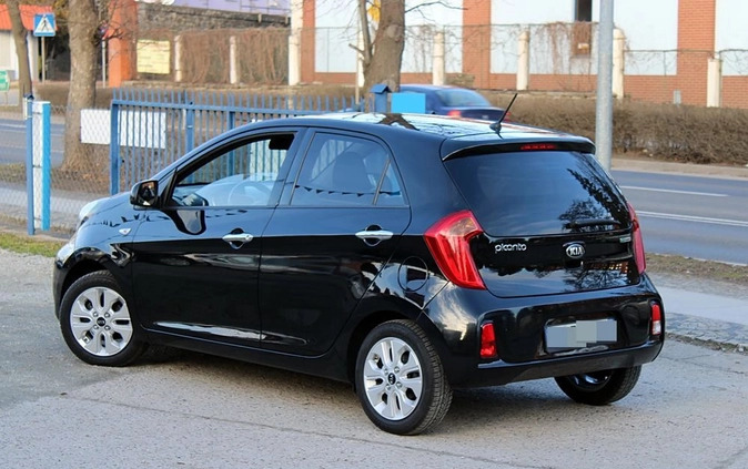 Kia Picanto cena 29900 przebieg: 122000, rok produkcji 2016 z Zwierzyniec małe 154